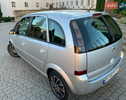 Серый Опель Мерива, объемом двигателя 1.6 л и пробегом 270 тыс. км за 4999 $, фото 4 на Automoto.ua