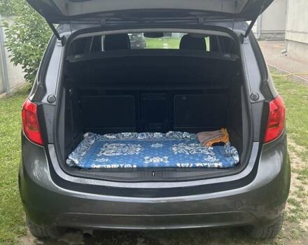 Серый Опель Мерива, объемом двигателя 1.25 л и пробегом 258 тыс. км за 5500 $, фото 6 на Automoto.ua