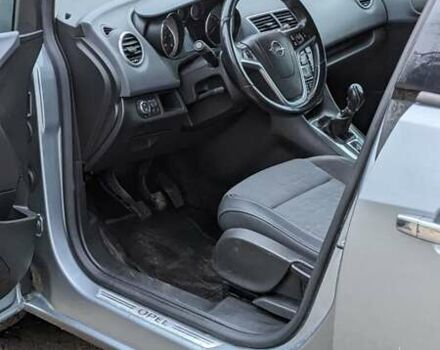 Серый Опель Мерива, объемом двигателя 1.3 л и пробегом 220 тыс. км за 5500 $, фото 28 на Automoto.ua