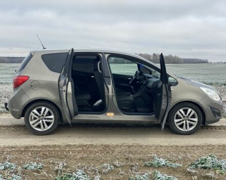 Сірий Опель Меріва, об'ємом двигуна 1.4 л та пробігом 220 тис. км за 4900 $, фото 11 на Automoto.ua