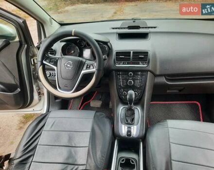 Серый Опель Мерива, объемом двигателя 1.69 л и пробегом 198 тыс. км за 7200 $, фото 5 на Automoto.ua