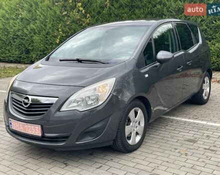 Серый Опель Мерива, объемом двигателя 1.3 л и пробегом 223 тыс. км за 6800 $, фото 2 на Automoto.ua