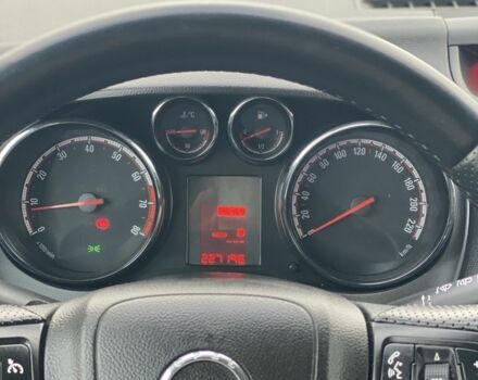 Сірий Опель Меріва, об'ємом двигуна 1.4 л та пробігом 220 тис. км за 4900 $, фото 9 на Automoto.ua