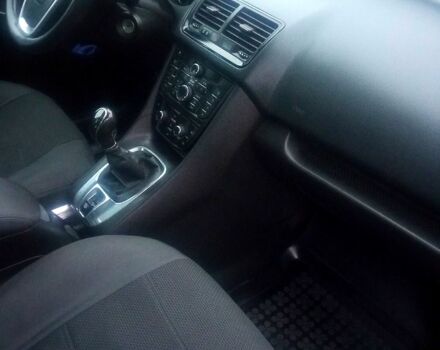 Серый Опель Мерива, объемом двигателя 1.3 л и пробегом 317 тыс. км за 7500 $, фото 5 на Automoto.ua