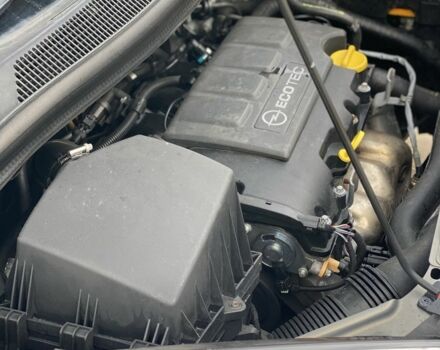 Сірий Опель Меріва, об'ємом двигуна 1.4 л та пробігом 220 тис. км за 4900 $, фото 13 на Automoto.ua