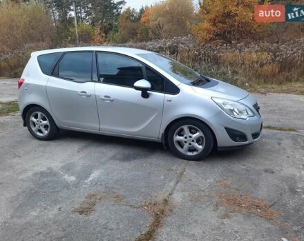 Серый Опель Мерива, объемом двигателя 1.69 л и пробегом 198 тыс. км за 7200 $, фото 2 на Automoto.ua