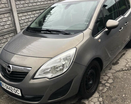 Серый Опель Мерива, объемом двигателя 1.25 л и пробегом 310 тыс. км за 7200 $, фото 1 на Automoto.ua