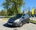 Серый Опель Мерива, объемом двигателя 0 л и пробегом 200 тыс. км за 6000 $, фото 1 на Automoto.ua