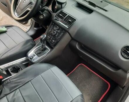 Серый Опель Мерива, объемом двигателя 1.69 л и пробегом 198 тыс. км за 7200 $, фото 6 на Automoto.ua