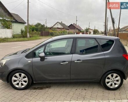 Серый Опель Мерива, объемом двигателя 1.36 л и пробегом 190 тыс. км за 8250 $, фото 3 на Automoto.ua