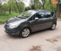 Серый Опель Мерива, объемом двигателя 1.36 л и пробегом 169 тыс. км за 7300 $, фото 2 на Automoto.ua