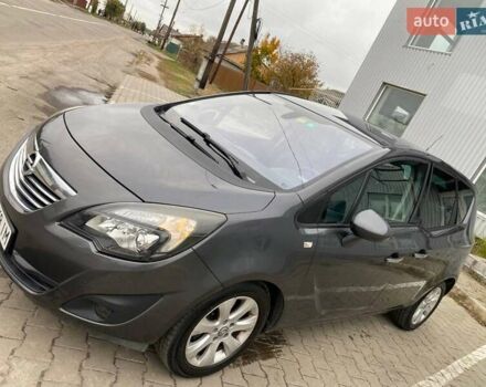 Серый Опель Мерива, объемом двигателя 1.36 л и пробегом 190 тыс. км за 8250 $, фото 1 на Automoto.ua