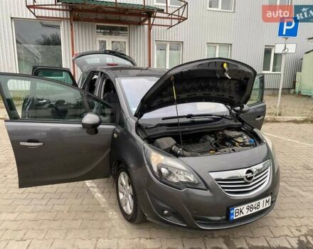 Серый Опель Мерива, объемом двигателя 1.36 л и пробегом 190 тыс. км за 8250 $, фото 8 на Automoto.ua
