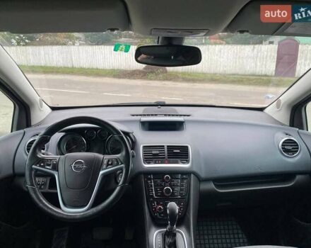 Серый Опель Мерива, объемом двигателя 1.36 л и пробегом 190 тыс. км за 8250 $, фото 11 на Automoto.ua