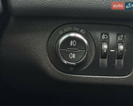 Серый Опель Мерива, объемом двигателя 1.25 л и пробегом 360 тыс. км за 4800 $, фото 10 на Automoto.ua