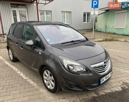 Серый Опель Мерива, объемом двигателя 1.36 л и пробегом 190 тыс. км за 8250 $, фото 10 на Automoto.ua