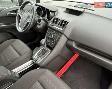 Серый Опель Мерива, объемом двигателя 1.4 л и пробегом 170 тыс. км за 8500 $, фото 14 на Automoto.ua