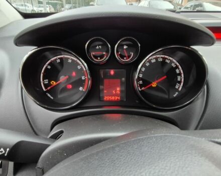 Опель Мерива 2015 в Ирпене на Automoto.ua Серый Опель Мерива, объемом двигателя 1.6 л и пробегом 206 тыс. км за 7400 $, фото 4 на Automoto.ua