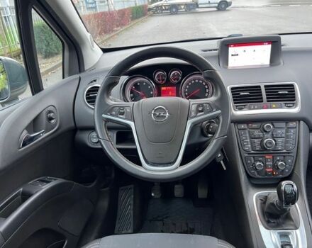 Серый Опель Мерива, объемом двигателя 1.6 л и пробегом 160 тыс. км за 8000 $, фото 16 на Automoto.ua