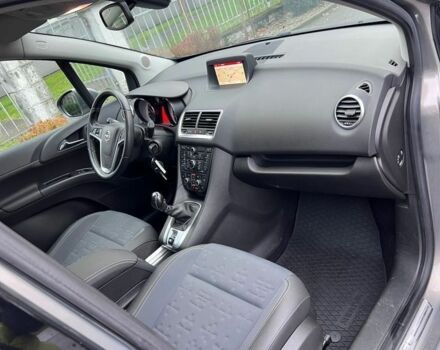 Серый Опель Мерива, объемом двигателя 1.6 л и пробегом 160 тыс. км за 8000 $, фото 15 на Automoto.ua