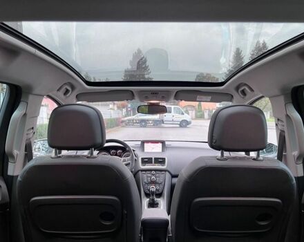 Серый Опель Мерива, объемом двигателя 1.6 л и пробегом 160 тыс. км за 8000 $, фото 12 на Automoto.ua