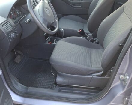 Сірий Опель Меріва, об'ємом двигуна 1.6 л та пробігом 156 тис. км за 5700 $, фото 10 на Automoto.ua