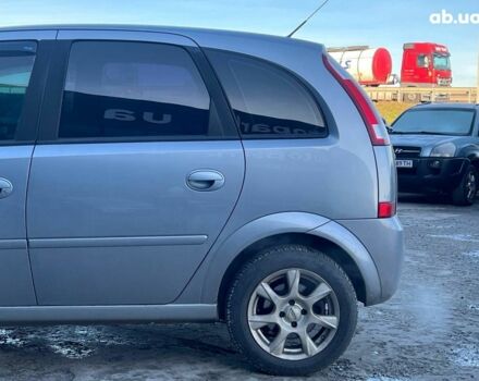 Серый Опель Мерива, объемом двигателя 1.8 л и пробегом 221 тыс. км за 5590 $, фото 5 на Automoto.ua