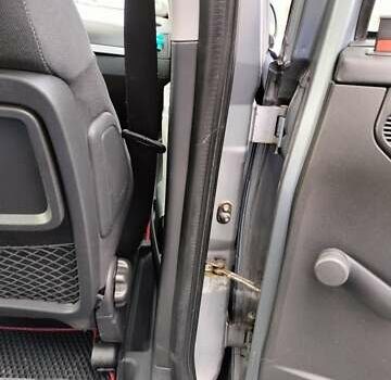 Серый Опель Мерива, объемом двигателя 1.8 л и пробегом 239 тыс. км за 3950 $, фото 7 на Automoto.ua