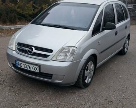Серый Опель Мерива, объемом двигателя 1.6 л и пробегом 261 тыс. км за 4400 $, фото 10 на Automoto.ua
