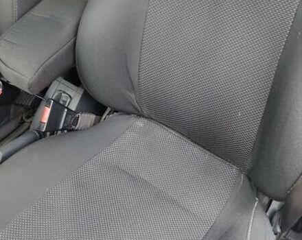 Серый Опель Мерива, объемом двигателя 1.6 л и пробегом 261 тыс. км за 4400 $, фото 4 на Automoto.ua