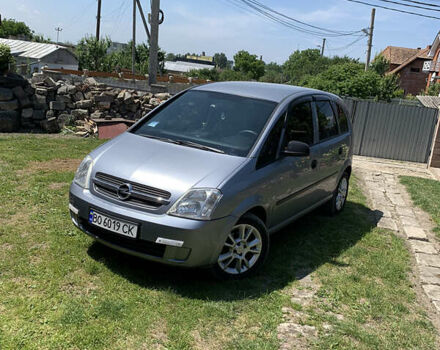 Сірий Опель Меріва, об'ємом двигуна 1.7 л та пробігом 306 тис. км за 4000 $, фото 28 на Automoto.ua