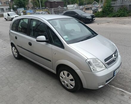 Серый Опель Мерива, объемом двигателя 1.6 л и пробегом 195 тыс. км за 3599 $, фото 1 на Automoto.ua