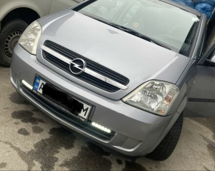 Сірий Опель Меріва, об'ємом двигуна 1.6 л та пробігом 210 тис. км за 4400 $, фото 1 на Automoto.ua