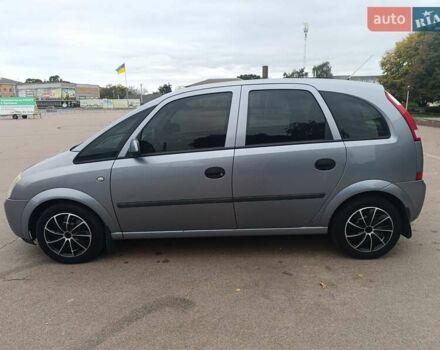 Серый Опель Мерива, объемом двигателя 1.6 л и пробегом 219 тыс. км за 4400 $, фото 3 на Automoto.ua