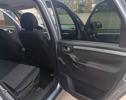 Серый Опель Мерива, объемом двигателя 1.6 л и пробегом 219 тыс. км за 4400 $, фото 18 на Automoto.ua