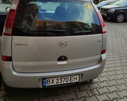 Серый Опель Мерива, объемом двигателя 1.6 л и пробегом 301 тыс. км за 3500 $, фото 1 на Automoto.ua