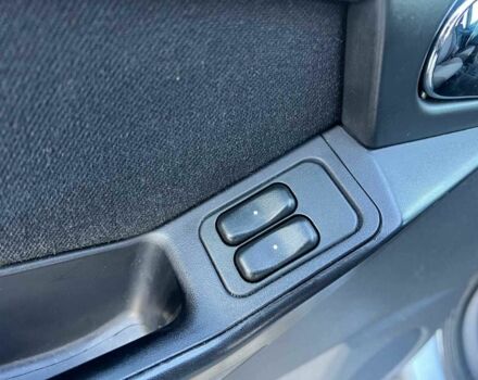 Сірий Опель Меріва, об'ємом двигуна 1.8 л та пробігом 221 тис. км за 4490 $, фото 15 на Automoto.ua