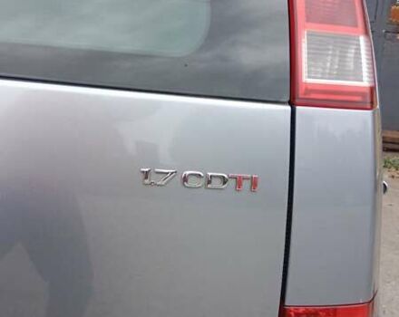 Сірий Опель Меріва, об'ємом двигуна 1.7 л та пробігом 228 тис. км за 4000 $, фото 1 на Automoto.ua