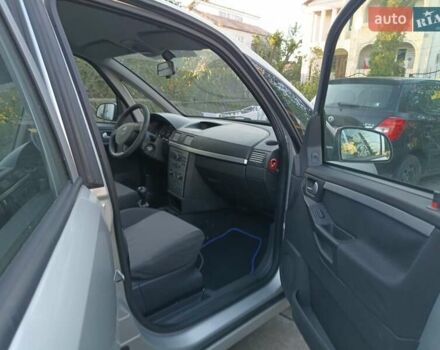 Серый Опель Мерива, объемом двигателя 1.6 л и пробегом 214 тыс. км за 3798 $, фото 19 на Automoto.ua