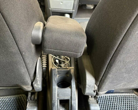 Опель Мерива 2005 в Николаеве на Automoto.ua Серый Опель Мерива, объемом двигателя 1.8 л и пробегом 250 тыс. км за 4120 $, фото 11 на Automoto.ua