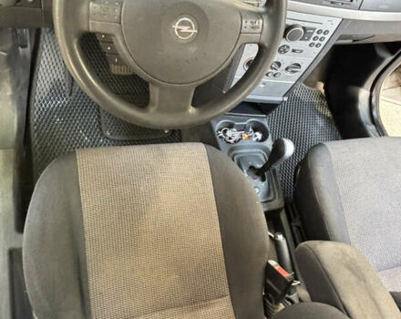 Опель Мерива 2005 в Николаеве на Automoto.ua Серый Опель Мерива, объемом двигателя 1.8 л и пробегом 250 тыс. км за 4120 $, фото 17 на Automoto.ua
