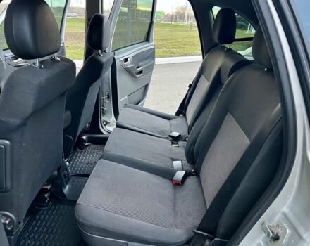 Серый Опель Мерива, объемом двигателя 1.6 л и пробегом 173 тыс. км за 4599 $, фото 19 на Automoto.ua