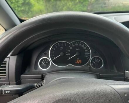 Сірий Опель Меріва, об'ємом двигуна 1.36 л та пробігом 180 тис. км за 3400 $, фото 8 на Automoto.ua