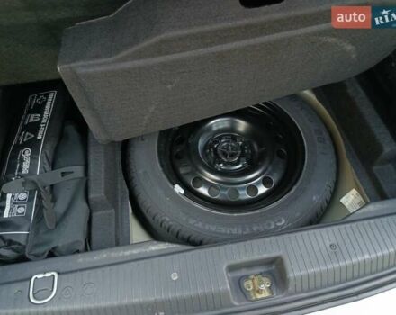 Серый Опель Мерива, объемом двигателя 1.6 л и пробегом 214 тыс. км за 3798 $, фото 34 на Automoto.ua