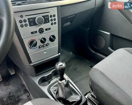 Сірий Опель Меріва, об'ємом двигуна 1.4 л та пробігом 190 тис. км за 4400 $, фото 20 на Automoto.ua