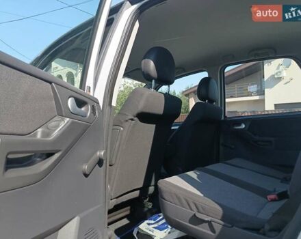 Серый Опель Мерива, объемом двигателя 1.6 л и пробегом 214 тыс. км за 3798 $, фото 6 на Automoto.ua