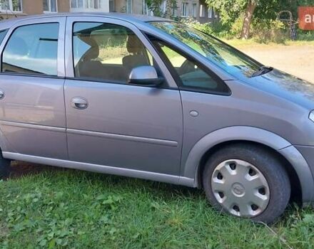 Сірий Опель Меріва, об'ємом двигуна 1.6 л та пробігом 216 тис. км за 3600 $, фото 2 на Automoto.ua