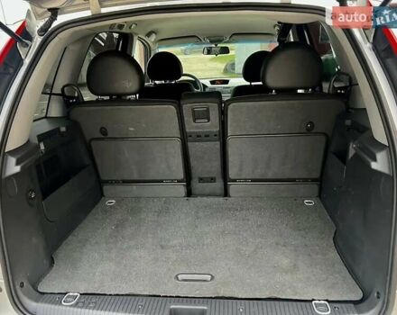 Сірий Опель Меріва, об'ємом двигуна 1.4 л та пробігом 190 тис. км за 4400 $, фото 28 на Automoto.ua