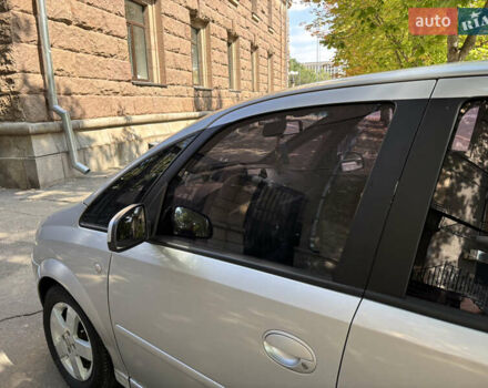 Опель Мерива 2005 в Николаеве на Automoto.ua Серый Опель Мерива, объемом двигателя 1.8 л и пробегом 250 тыс. км за 4120 $, фото 6 на Automoto.ua