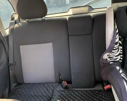 Сірий Опель Меріва, об'ємом двигуна 1.36 л та пробігом 150 тис. км за 4200 $, фото 14 на Automoto.ua